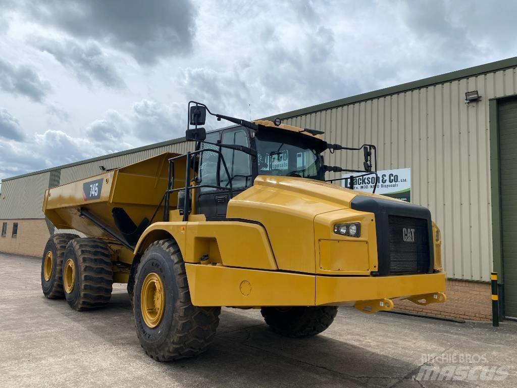 CAT 745 C Liigendraamiga pinnaseveokid