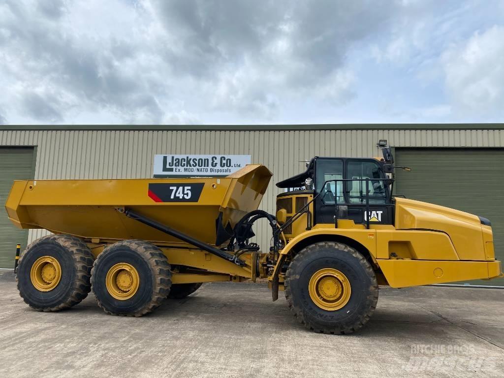 CAT 745 C Liigendraamiga pinnaseveokid