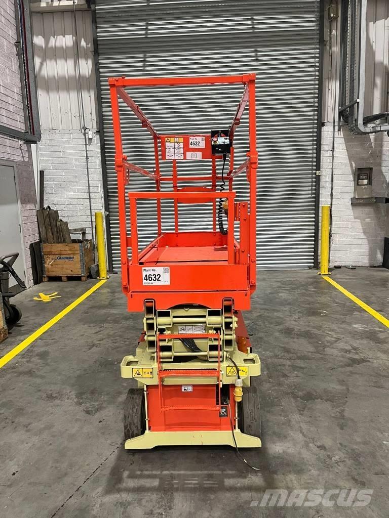 JLG 6 RS Käärtõstukid