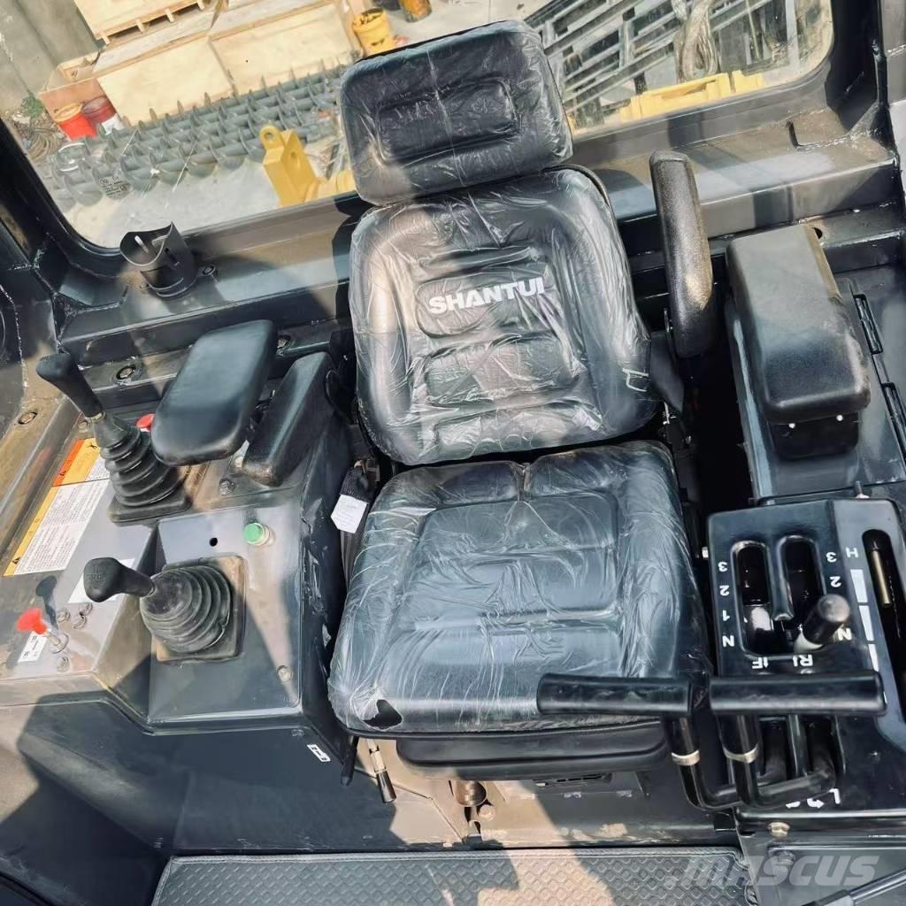 Shantui SD22L Buldooserid