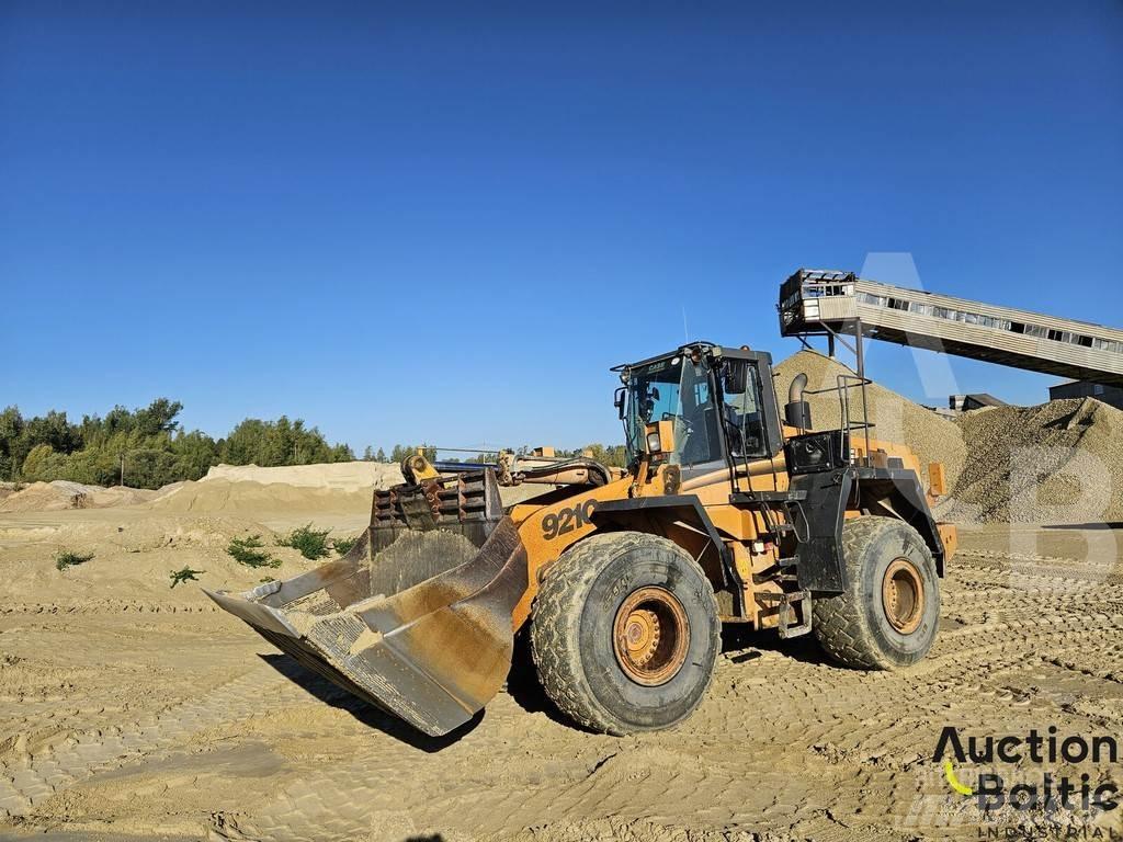 CASE 921C/2 Rataslaadurid