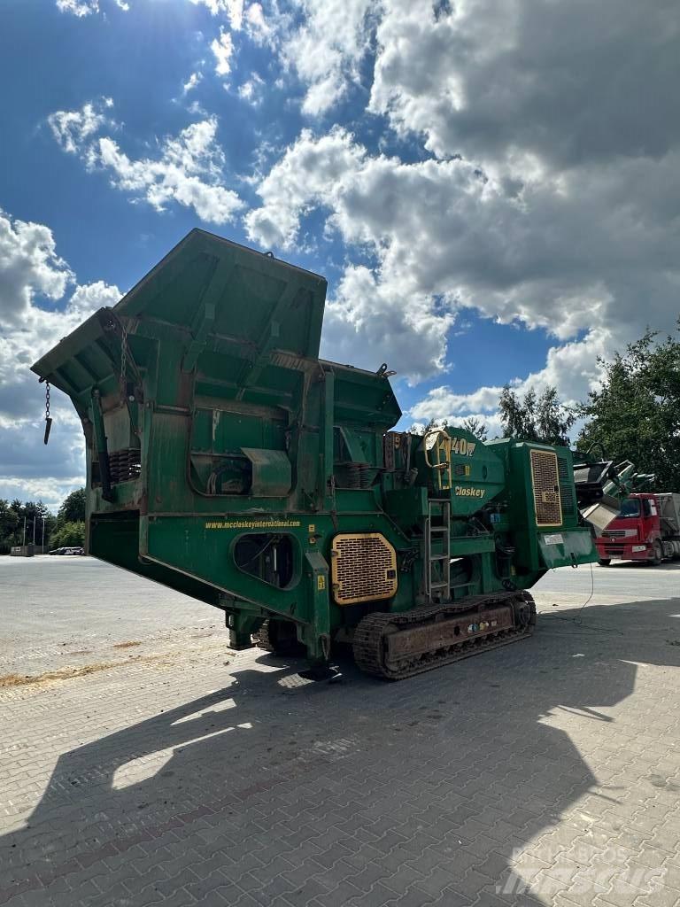 McCloskey J40 Iseliikuvad purustid