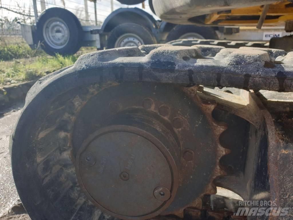 Komatsu PC26MR-3 Miniekskavaatorid < 7 t