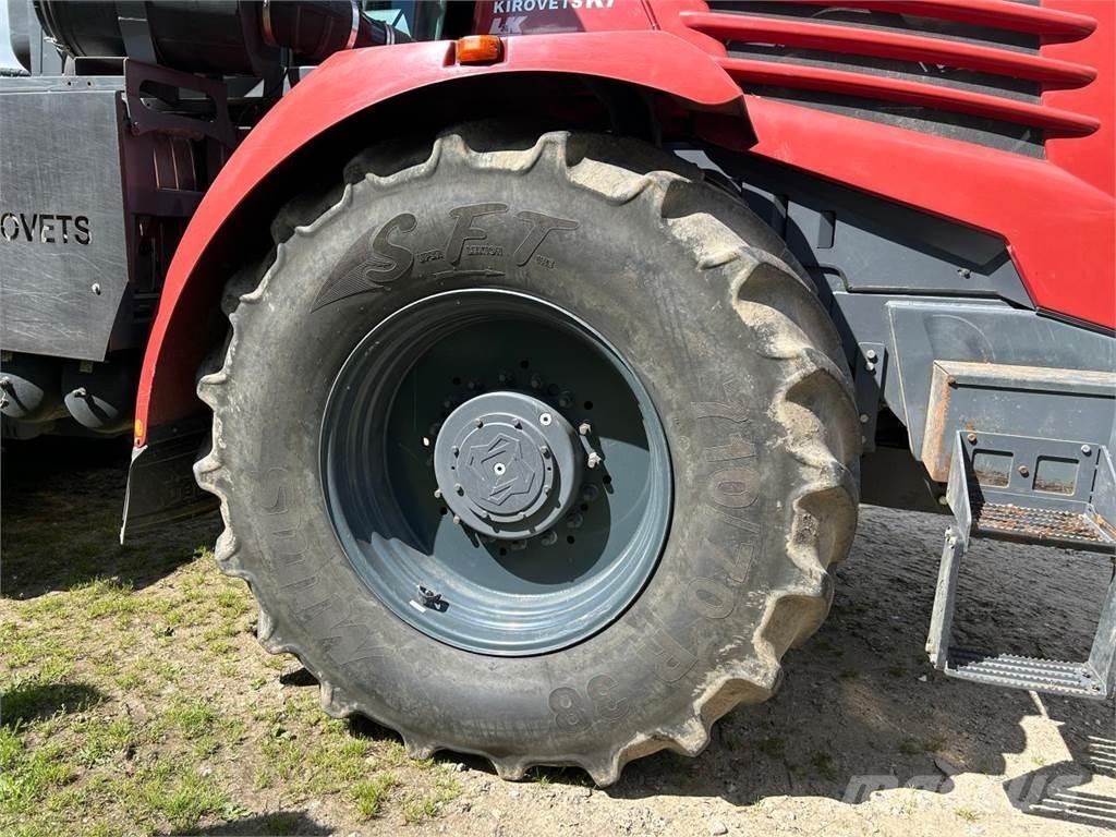Kirovets K 743 Traktorid