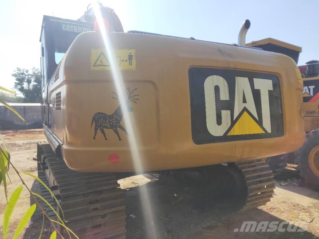 CAT 330D Roomikekskavaatorid
