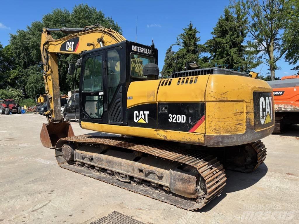 CAT 320 D L Roomikekskavaatorid