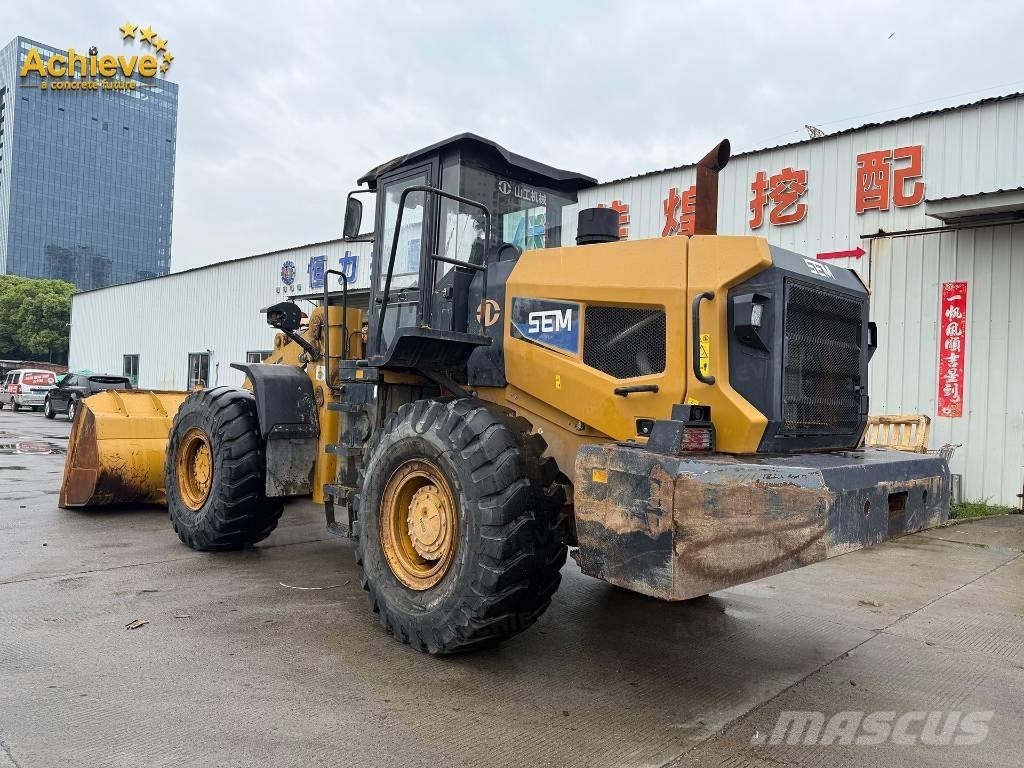 SEM 655F Rataslaadurid
