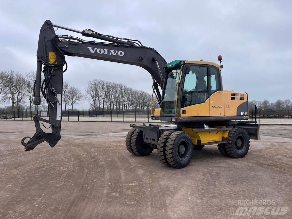 Volvo EW 140 C Ratasekskavaatorid
