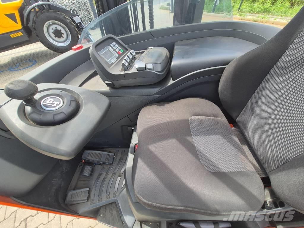Toyota RRE 140 Lükandmastiga tõstukid