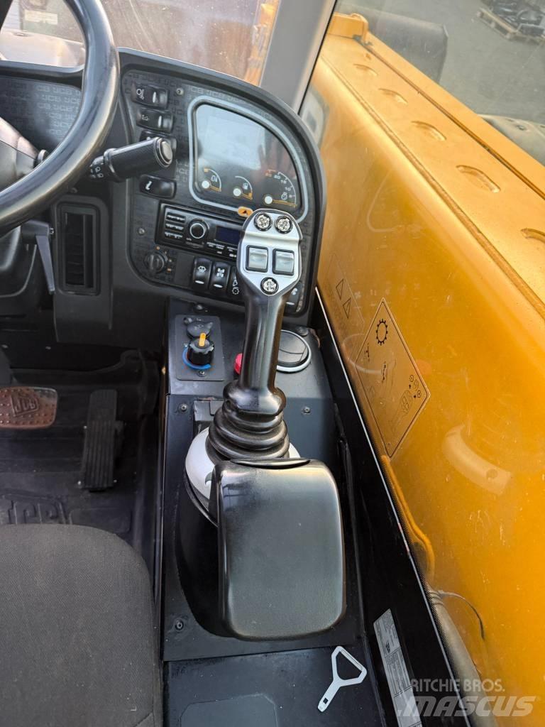 JCB 526-56 Agri Teleskoop rataslaadurid