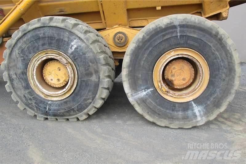 Bell B40D 6X6 Liigendraamiga pinnaseveokid