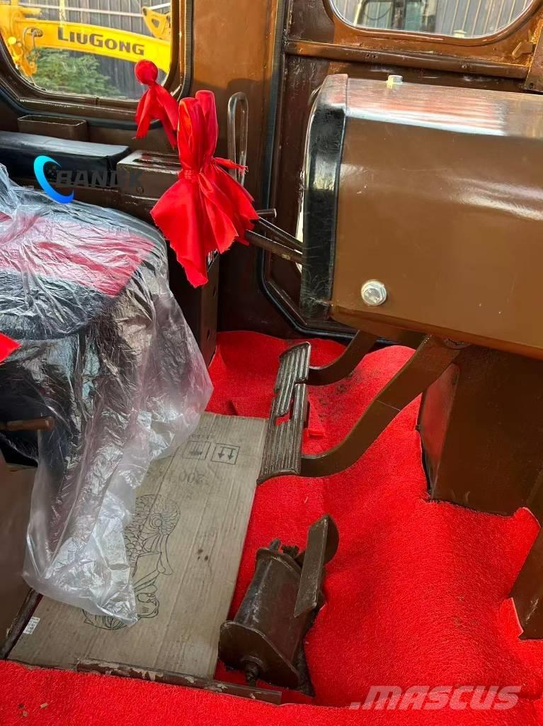 CAT D 8 K Buldooserid