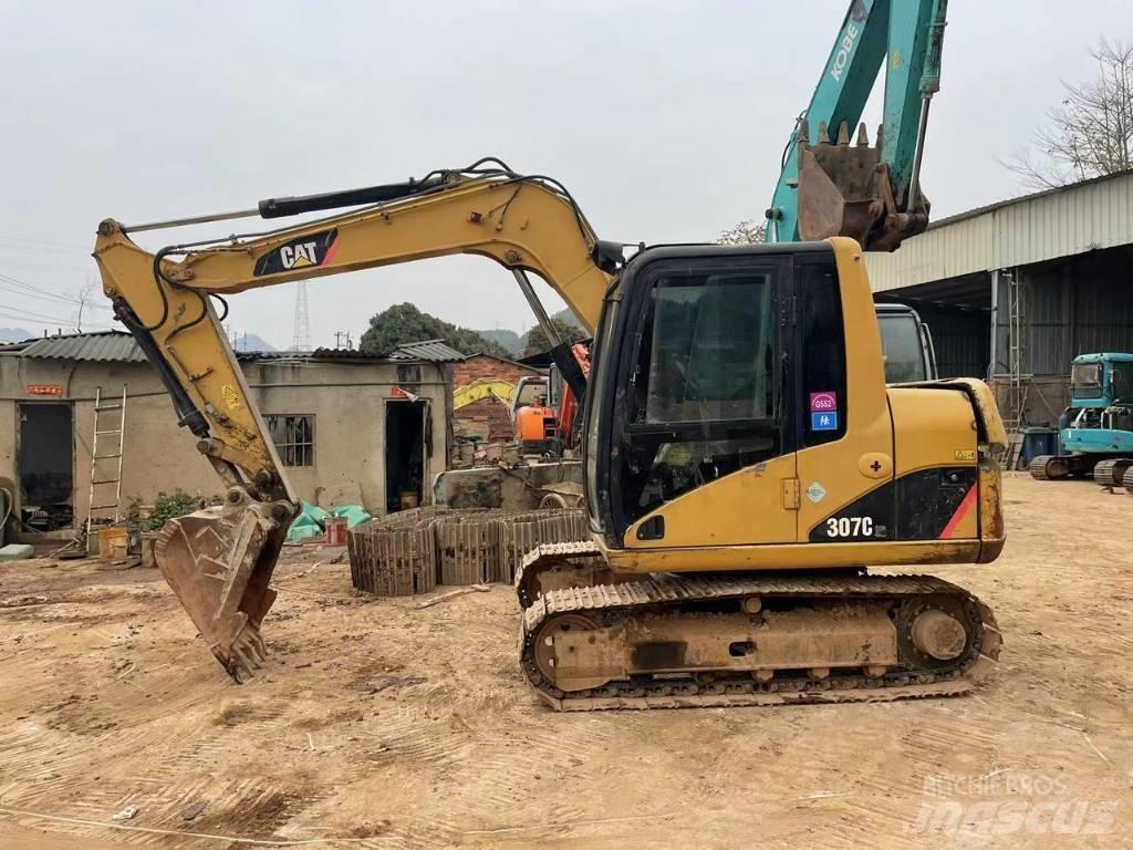 CAT 307 C Roomikekskavaatorid