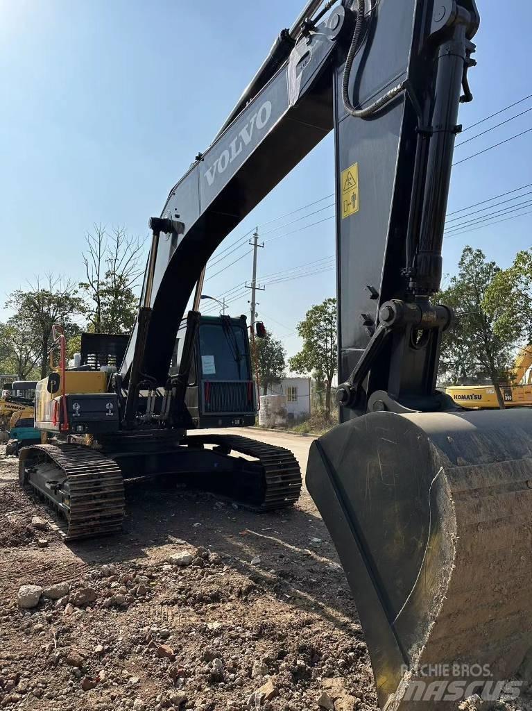 Volvo EC290 Roomikekskavaatorid