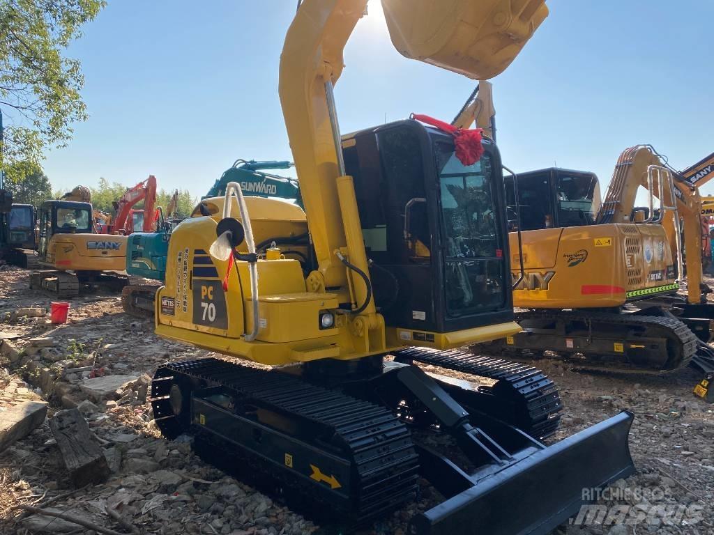 Komatsu 70-8 Roomikekskavaatorid