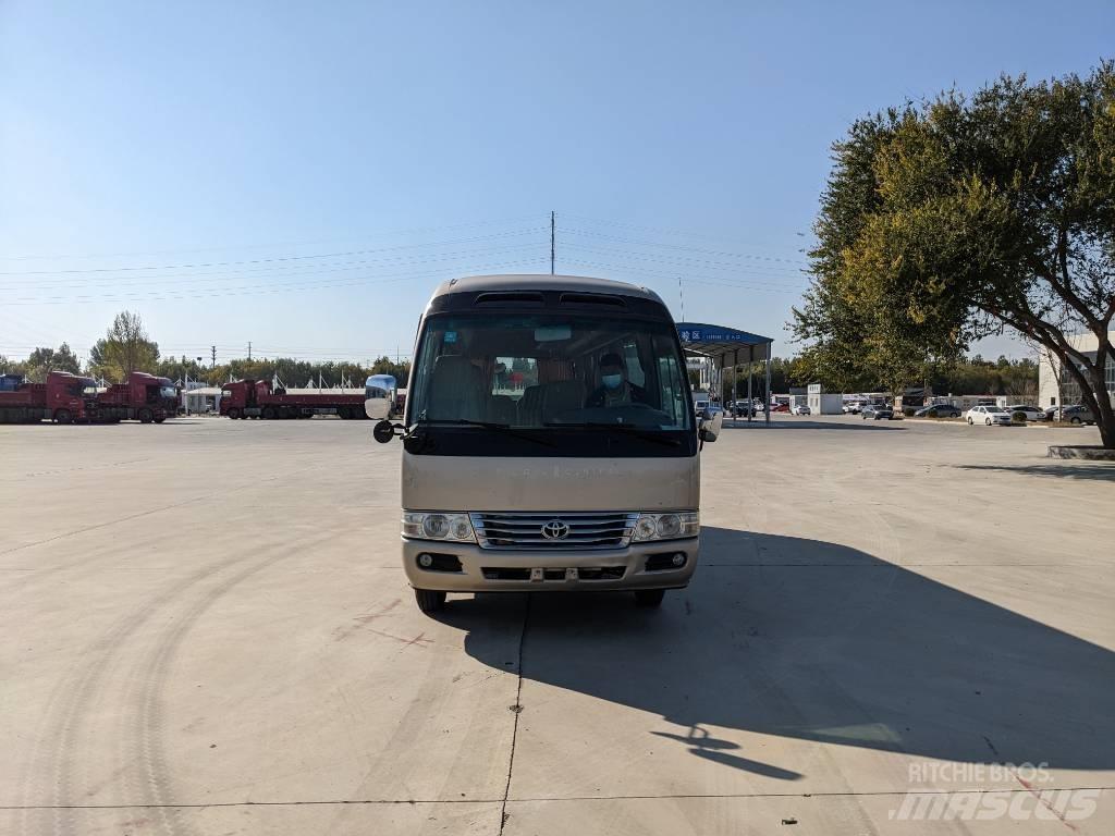 Toyota Coaster Bus Väikebussid