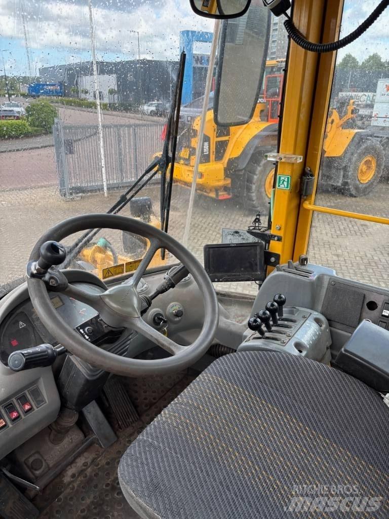 Volvo L 90 E Rataslaadurid