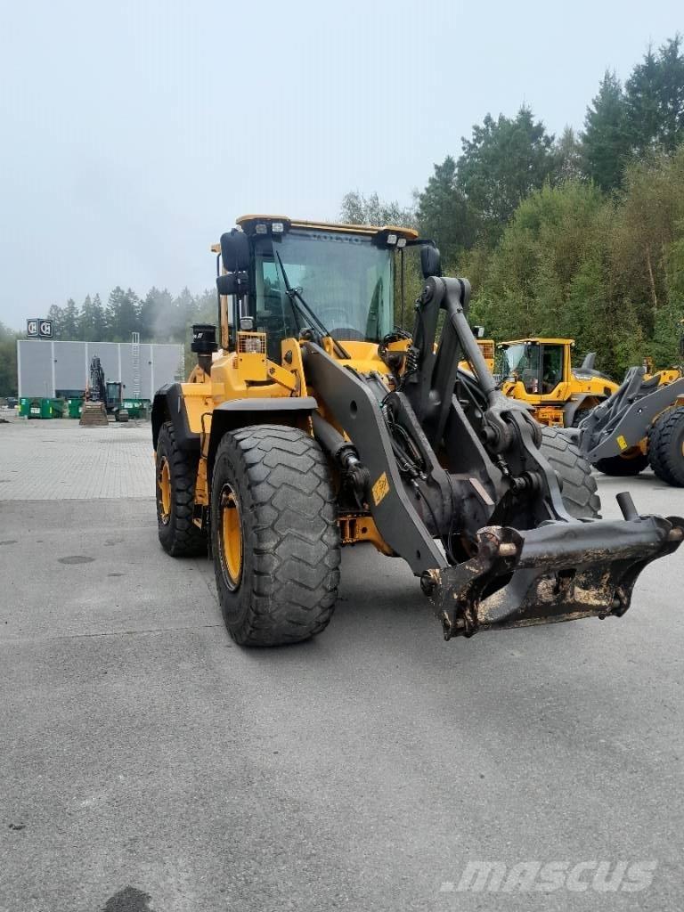 Volvo L120G Rataslaadurid