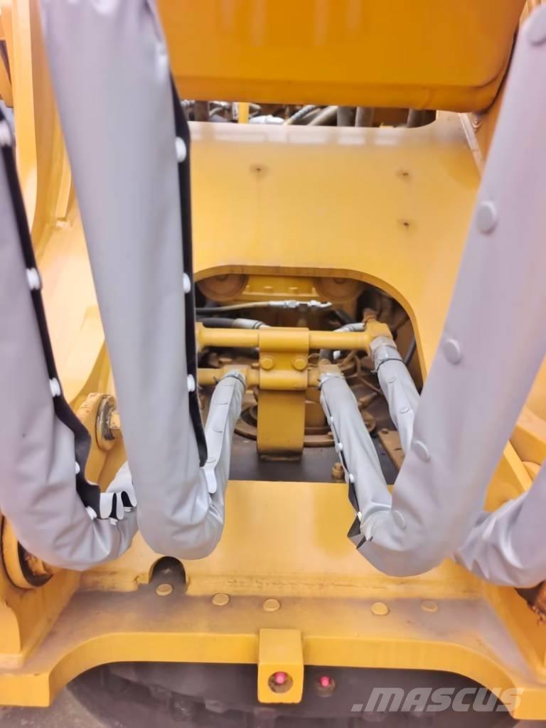 CAT 323 GC Roomikekskavaatorid