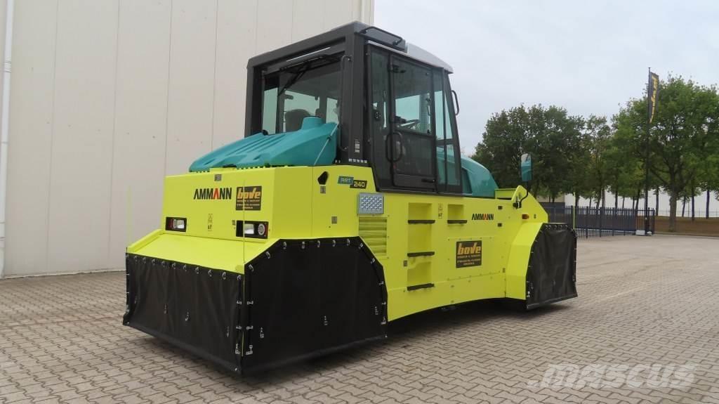 Ammann ART 240 Pneumorehvidega rullid