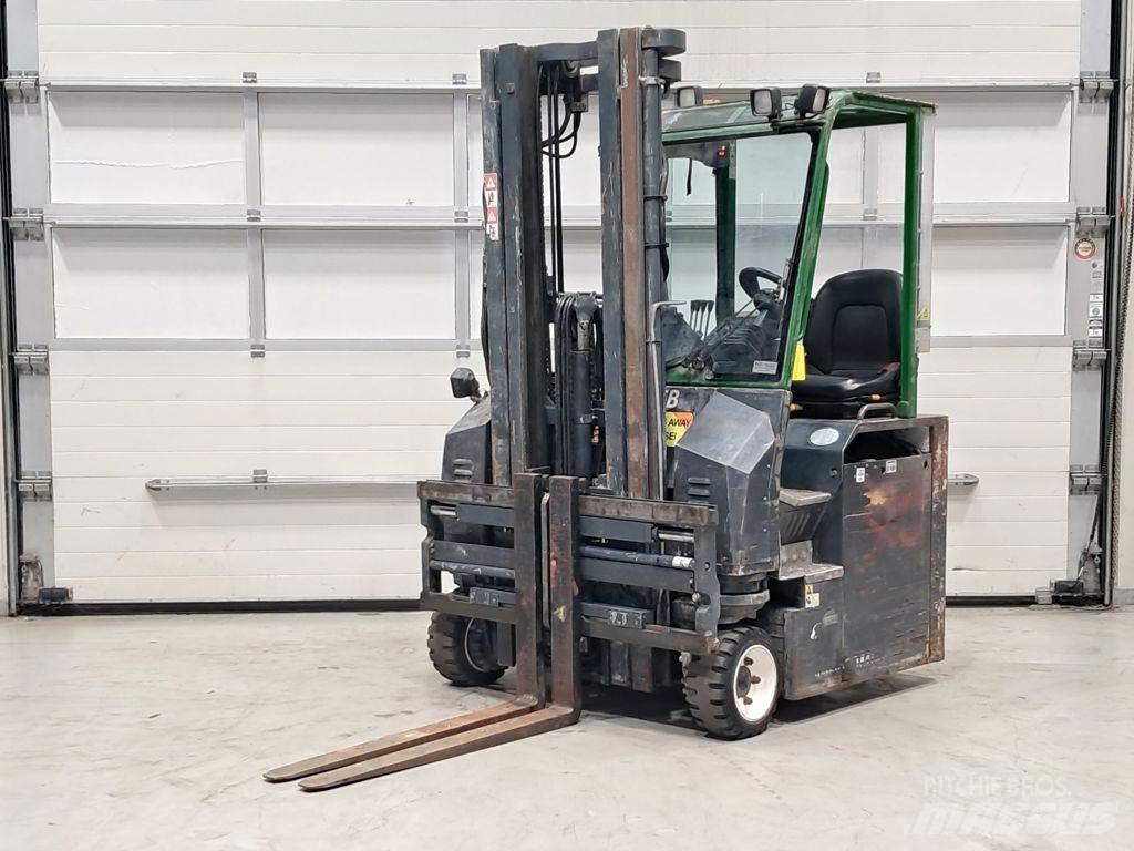 Combilift C3000CBE Külglaadurid