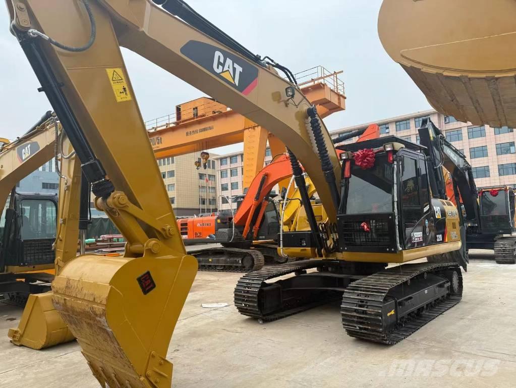 CAT 320 D Roomikekskavaatorid