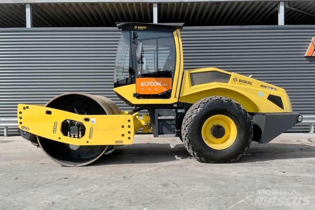 Bomag BW 213 D-5 Ühe trumliga rullid