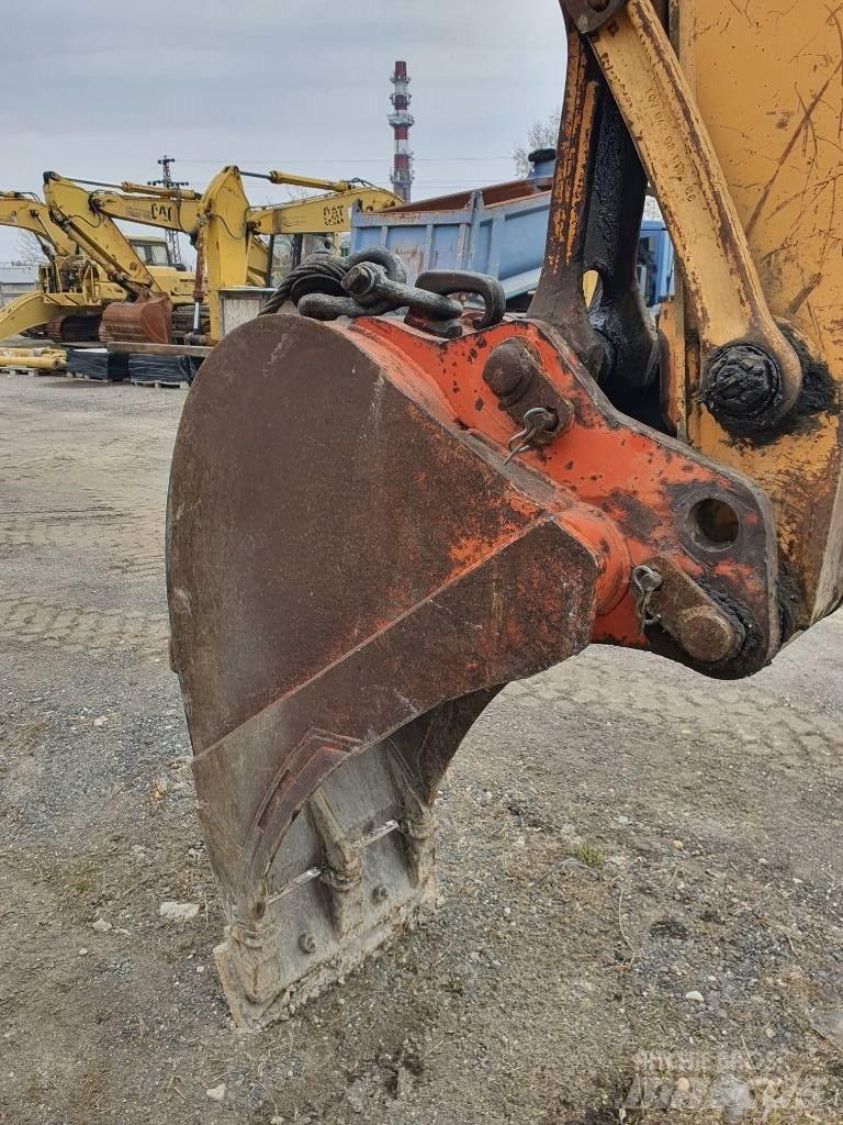 CASE 888 P Ratasekskavaatorid