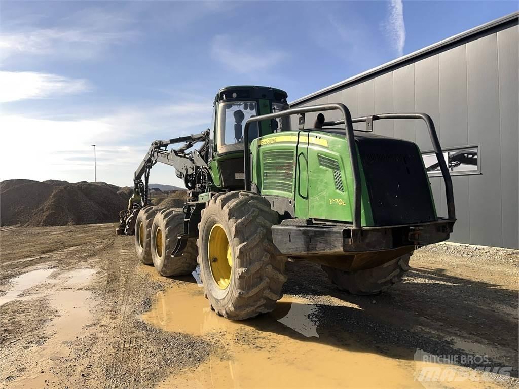John Deere 1470E Harvesterid
