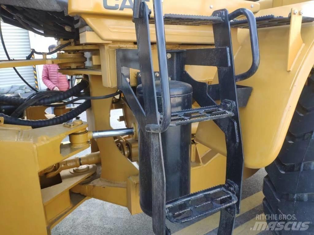 CAT 966 H 950 H Rataslaadurid