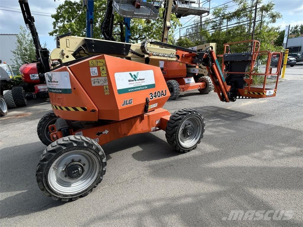 JLG 340AJ (4972) Iseliikuvad poomtõstukid