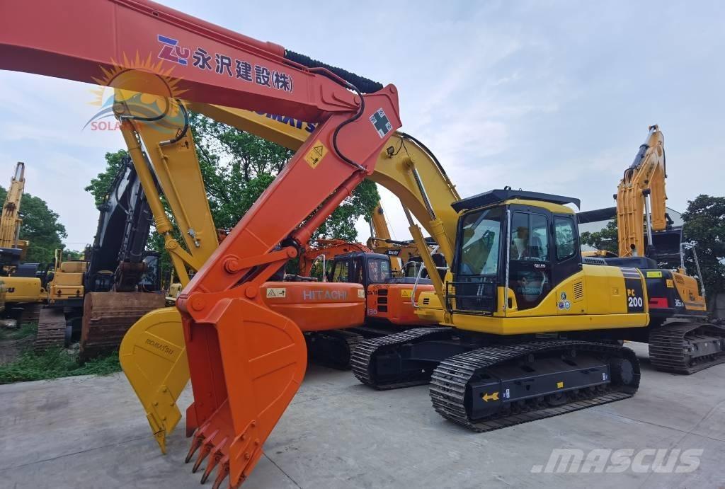 Komatsu PC 200-7 Roomikekskavaatorid