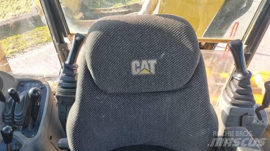 CAT 432D Ekskavaatorlaadurid