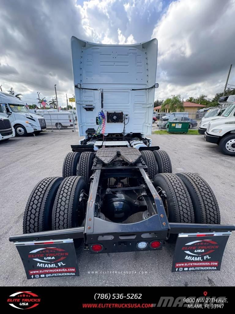 Volvo Commercial VNL Sadulveokid