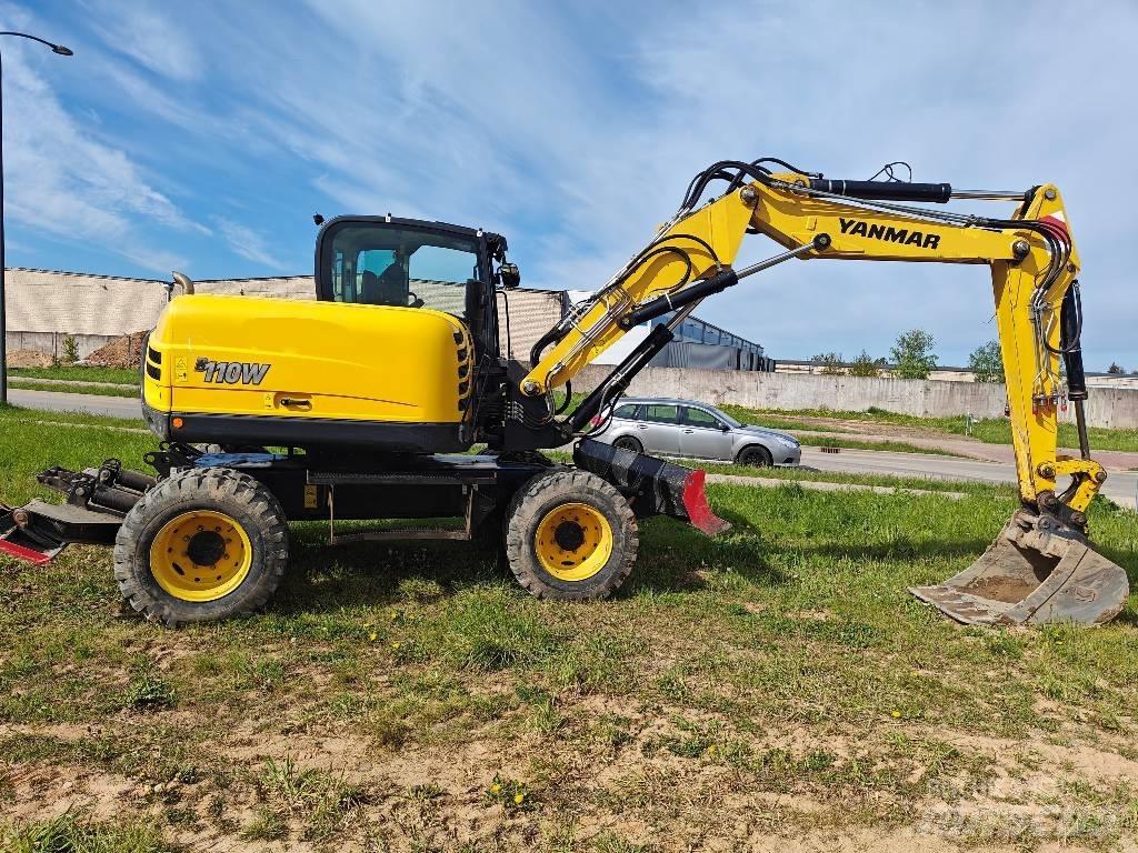 Yanmar B110W Ratasekskavaatorid