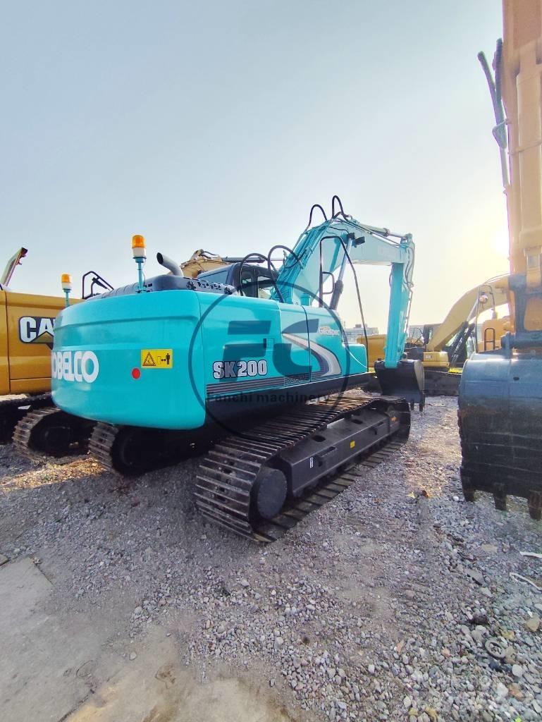 Kobelco SK 200-8 Roomikekskavaatorid