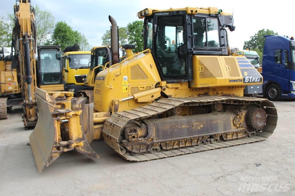 Komatsu D 61 PXI-23 Buldooserid
