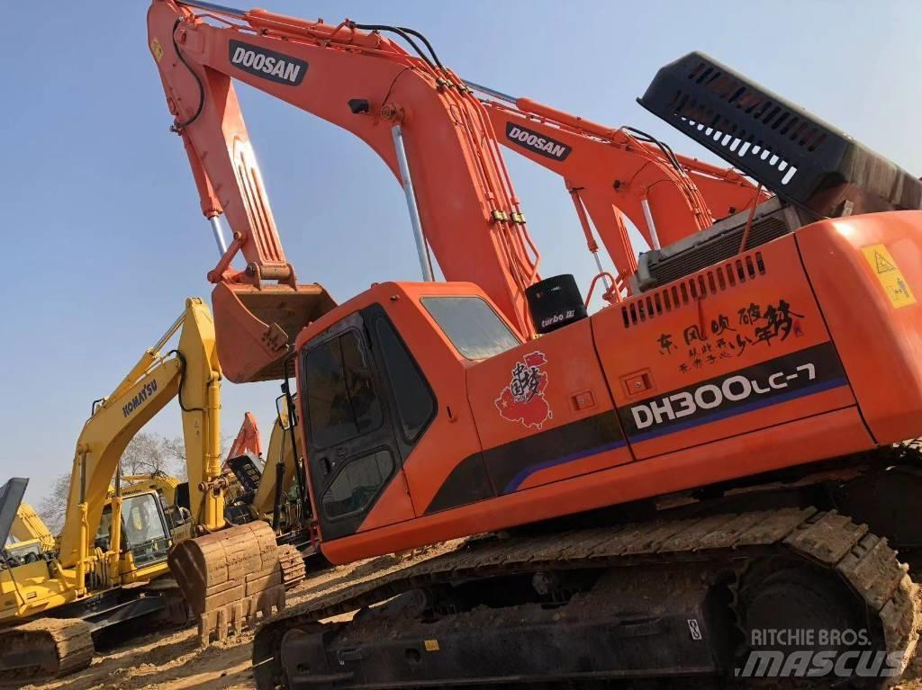 Doosan 300-7 Roomikekskavaatorid