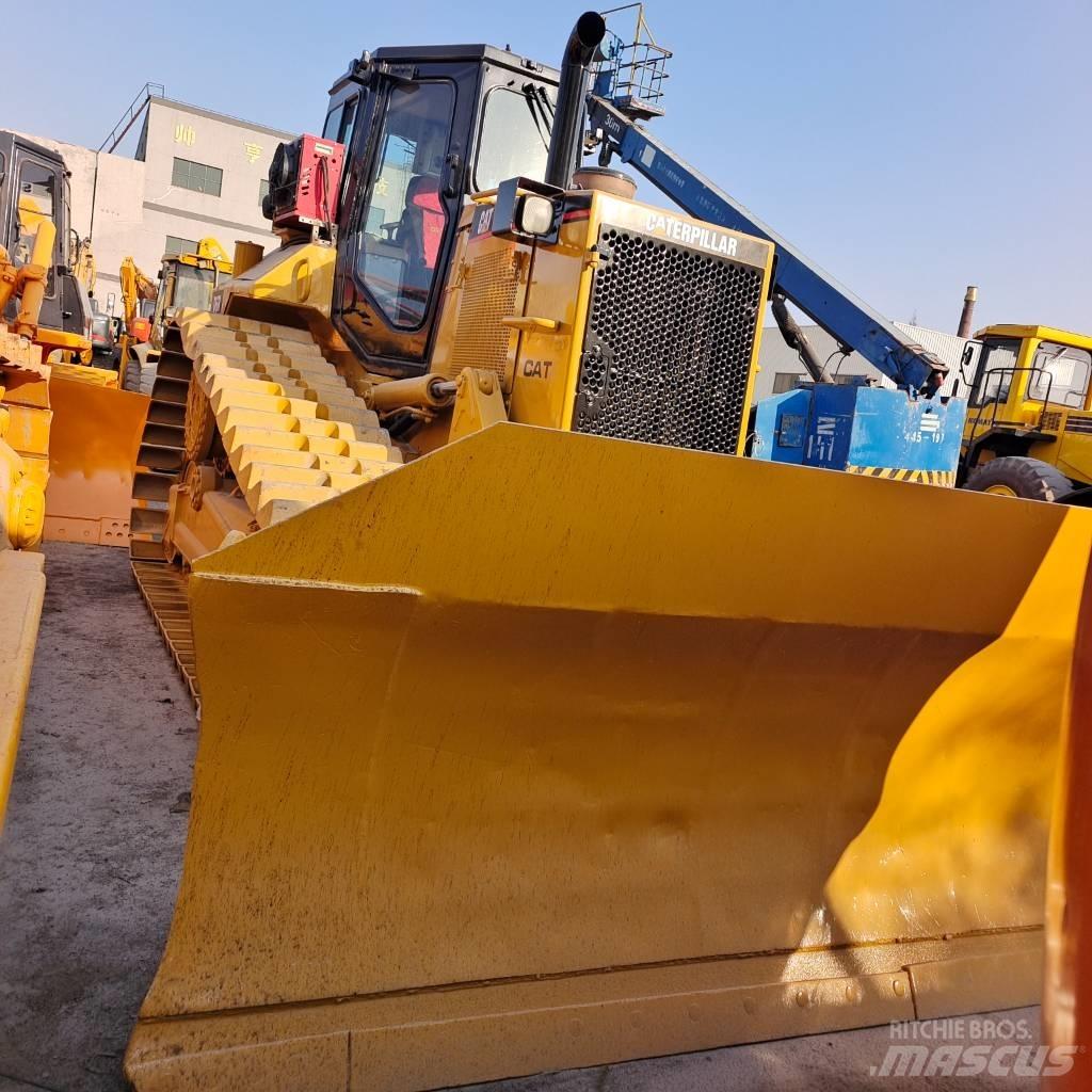 CAT D 6 R Buldooserid