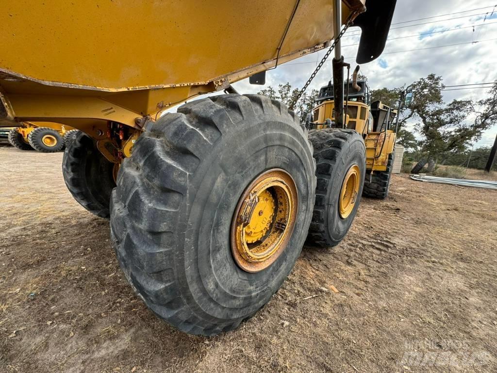 CAT 745C Liigendraamiga pinnaseveokid