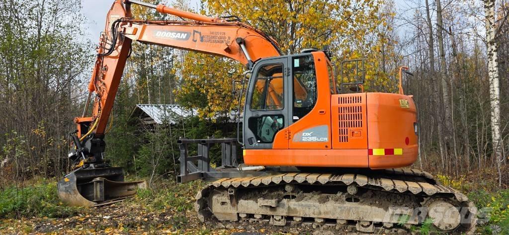 Doosan DX 235 LCR Roomikekskavaatorid