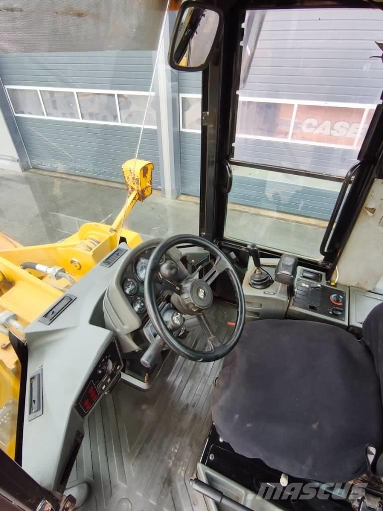 CAT 938 G Rataslaadurid