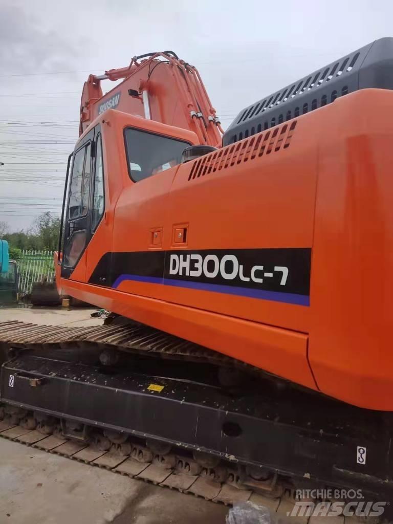 Doosan DH 300 LC-7 Roomikekskavaatorid
