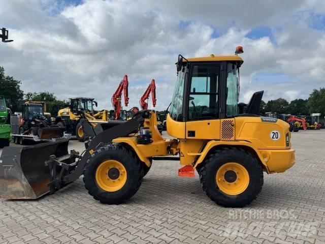 Volvo L 30 G Rataslaadurid