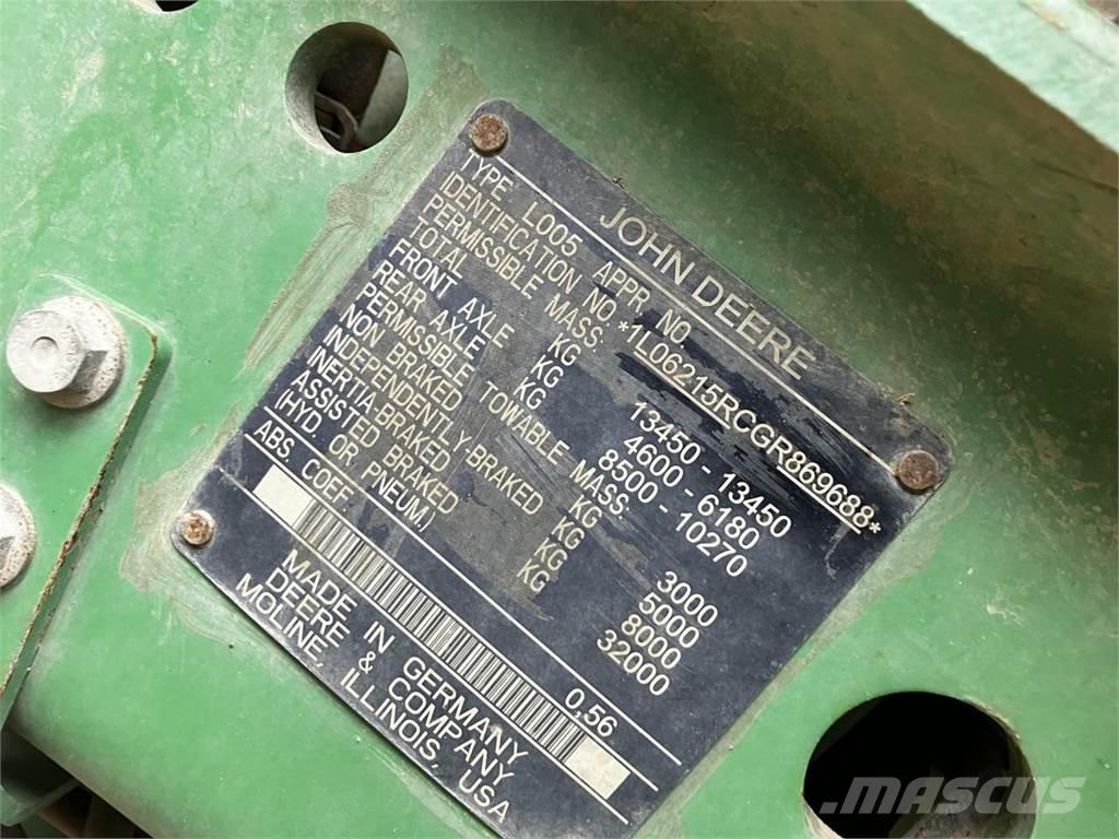 John Deere 6215R Traktorid