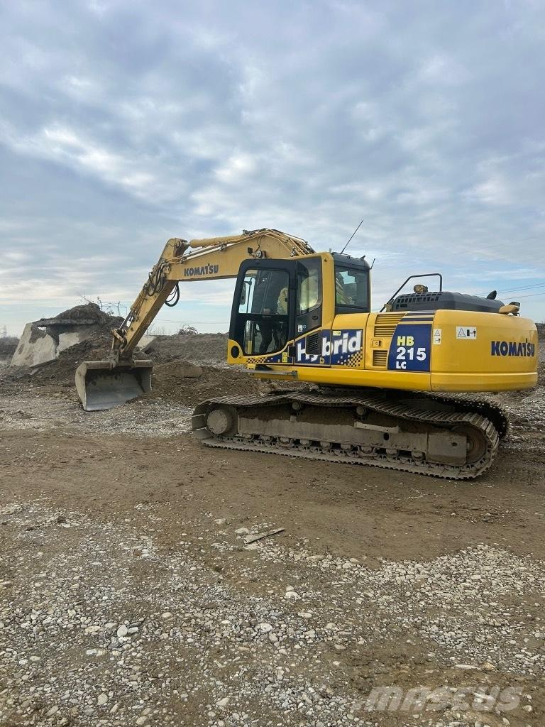Komatsu HB 215 LC-1 Mootorid