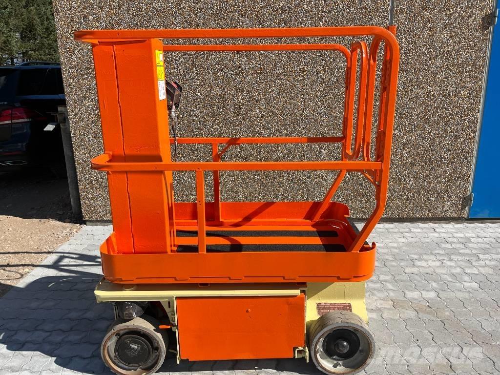JLG 1230 ES Vertikaalsed mast tõstukid