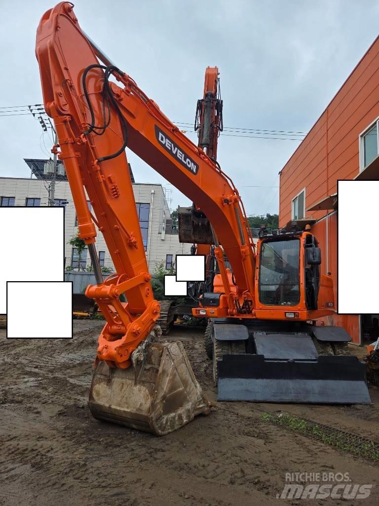 Doosan DX 210 W Ratasekskavaatorid