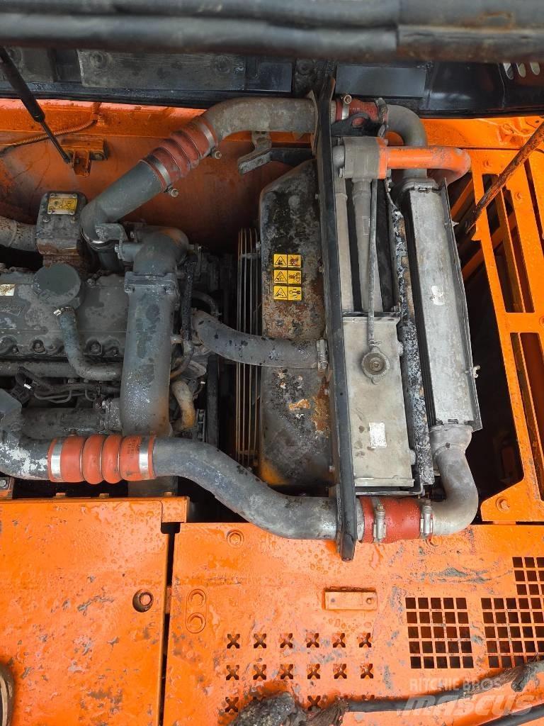 Doosan DX 210 W Ratasekskavaatorid