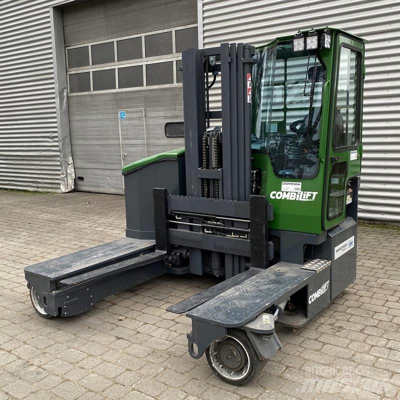 Combilift C 4000 E Neljasuuna lükandmastiga tõstukid